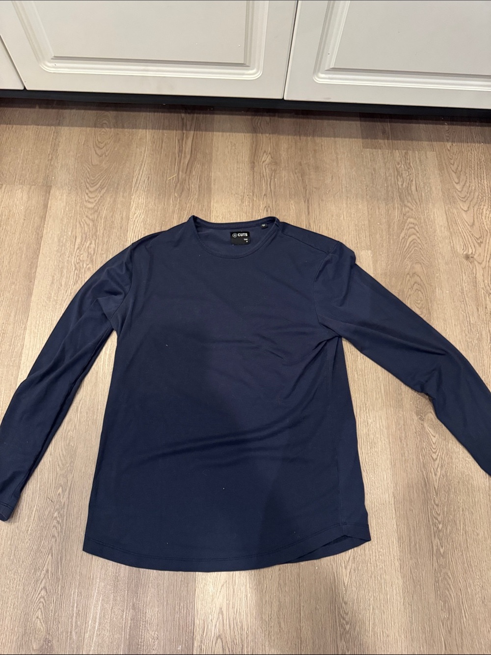 Cuts Clothing Navy Long-Sleeve Crew Tee
